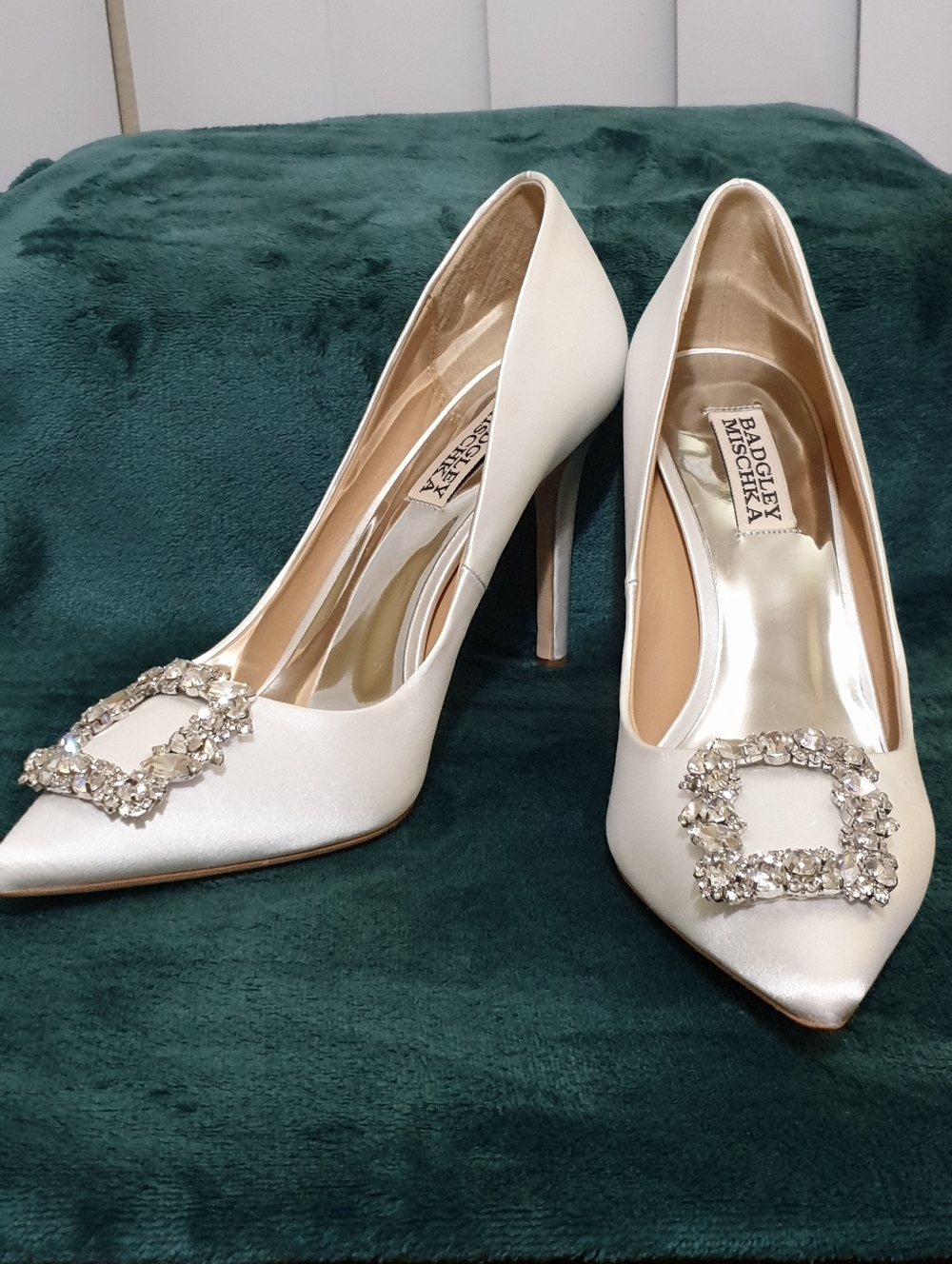 Badgley Mischka Women's Cher Crystal Buckle Pumps